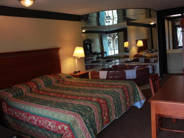 Knights Inn Indianapolis : photo 3 de la chambre suite lit king-size – non-fumeurs