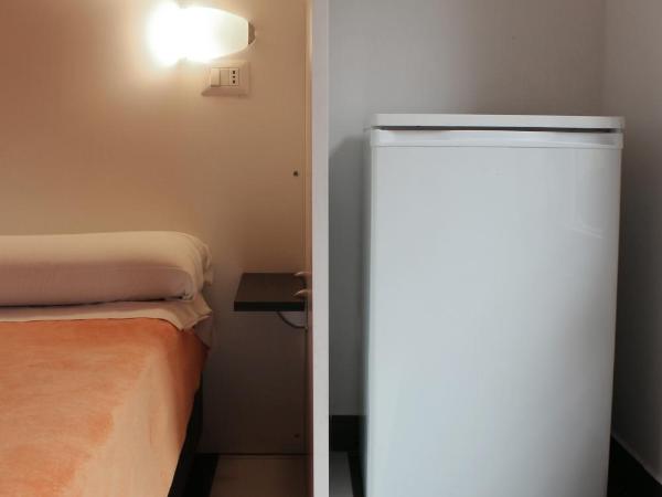 New Generation Hostel Milan Center : photo 4 de la chambre chambre triple