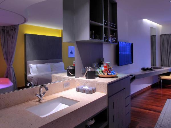 LiT BANGKOK Hotel : photo 2 de la chambre chambre double extra Éclat