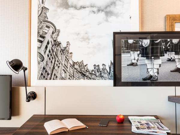 Aparthotel Adagio Edinburgh Royal Mile : photo 9 de la chambre studio avec lit double