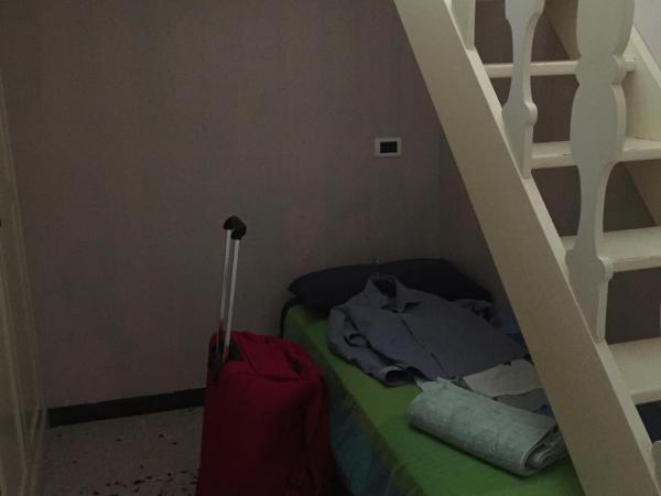 Due Papi : photo 5 de la chambre chambre lits jumeaux avec salle de bains privative séparée