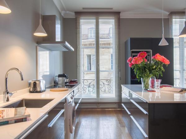 Appartement T4 cours de l'intendance : photo 8 de la chambre appartement 3 chambres