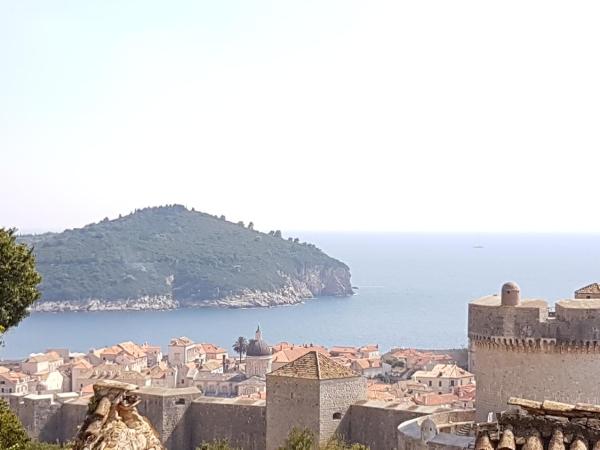 Rooms Vjera : photo 9 de la chambre chambre double avec salle de bains privative extérieure