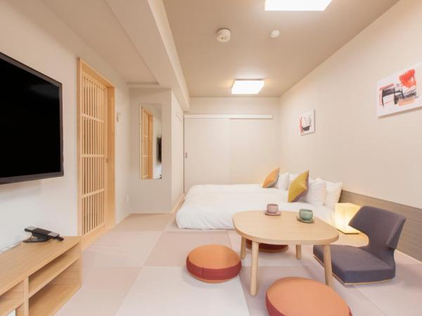 Tokyu Stay Meguro Yutenji : photo 1 de la chambre chambre lits jumeaux