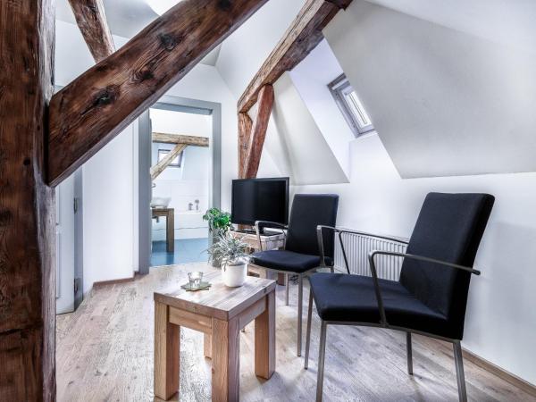 Pension Athanor : photo 4 de la chambre chambre double avec baignoire