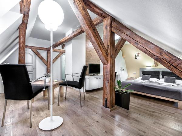 Pension Athanor : photo 6 de la chambre chambre double avec vue