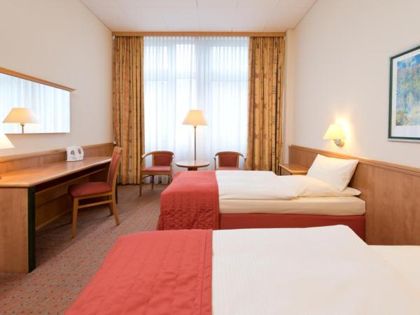 Hotel Steglitz International : photo 8 de la chambre chambre lits jumeaux