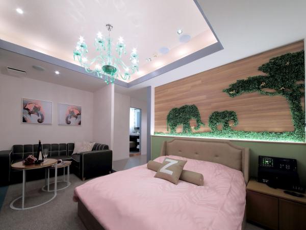 Design Hotel W Zip Club : photo 3 de la chambre suite lit queen-size de luxe avec baignoire spa