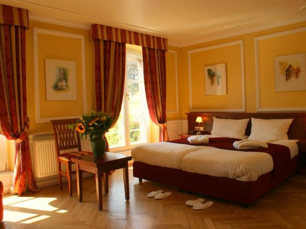 Château de Pourtalès : photo 3 de la chambre chambre double classique le château 