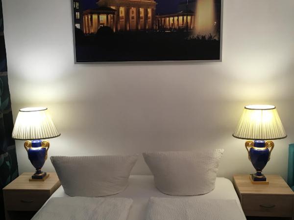 Hotel-Pension Adamshof : photo 3 de la chambre appartement confort avec cuisine et salle de bains privative