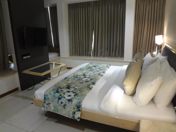 Hotel Suncity Apollo, Colaba : photo 2 de la chambre chambre deluxe double ou lits jumeaux