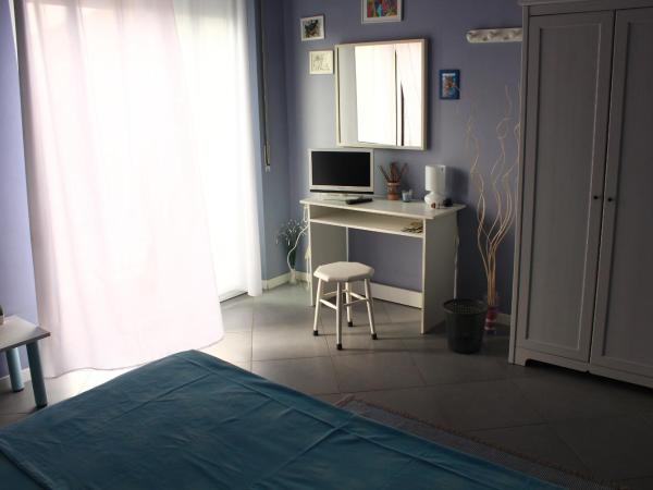 Esedra B&B : photo 2 de la chambre chambre double avec salle de bains privative