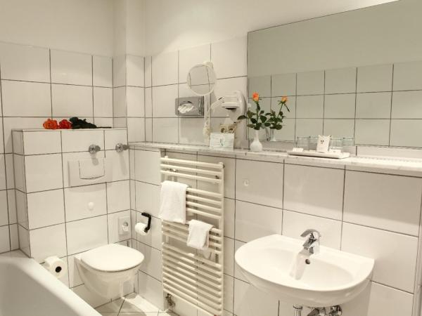 Hotel Boulevard - Superior : photo 5 de la chambre chambre double