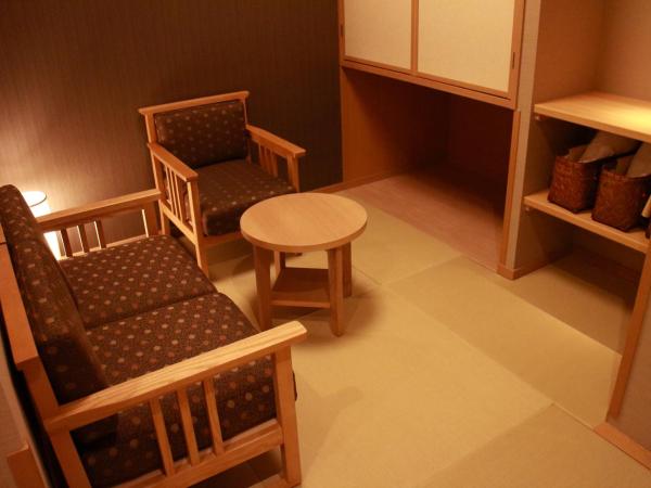 Onyado Nono Namba Natural Hot Spring : photo 3 de la chambre chambre quadruple avec espace tatami