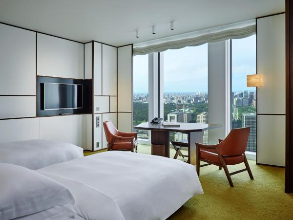 Andaz Tokyo - A Concept by Hyatt : photo 5 de la chambre chambre lits jumeaux - vue sur parc