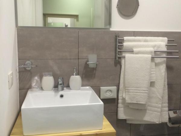 Umberto House Catania : photo 3 de la chambre chambre lit king-size