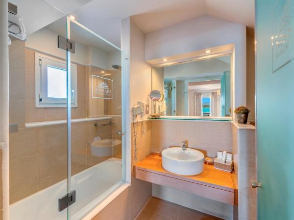 Nissaki Beach Hotel : photo 6 de la chambre chambre double ou lits jumeaux