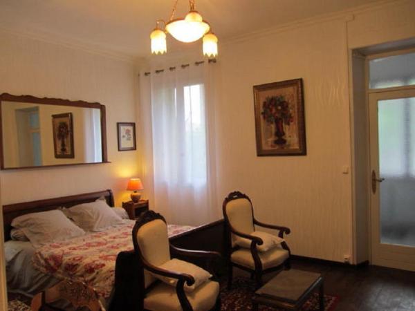 Aude Cité-City : photo 2 de la chambre chambre double avec salle de bains privative