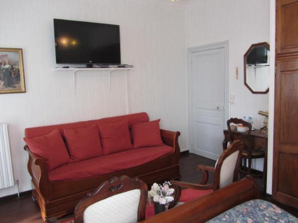 Aude Cité-City : photo 3 de la chambre chambre double avec salle de bains privative