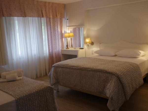 Nafsika : photo 1 de la chambre chambre quadruple - vue sur montagnes