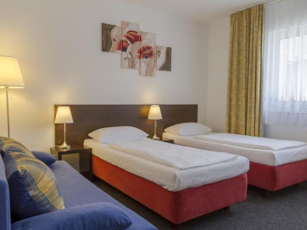 Aparthotel VEGA : photo 7 de la chambre chambre double ou lits jumeaux