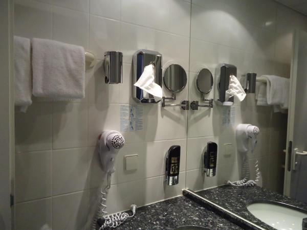 MSR Hotel Hannover : photo 8 de la chambre chambre double ou lits jumeaux