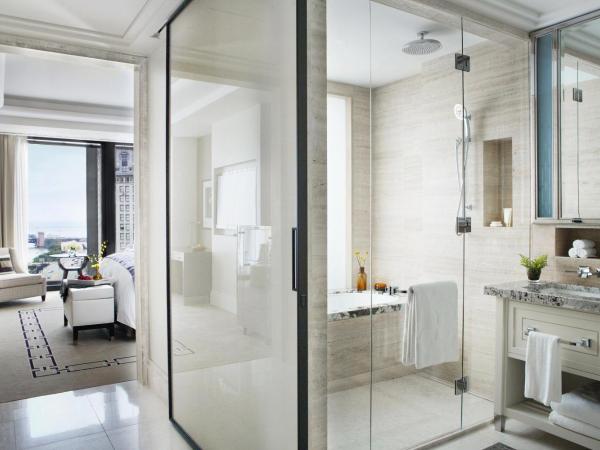 The Langham Chicago : photo 4 de la chambre chambre lit king-size de luxe premier