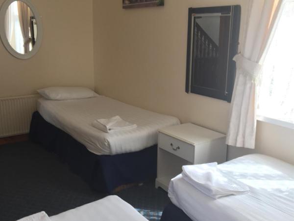 The Norwood Hotel for Adults Only : photo 3 de la chambre chambre triple