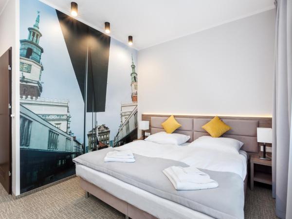 Meet Poznań Hotel : photo 1 de la chambre chambre lit king-size standard