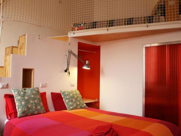 B&B Loft Padova : photo 6 de la chambre chambre quadruple avec salle de bains privative