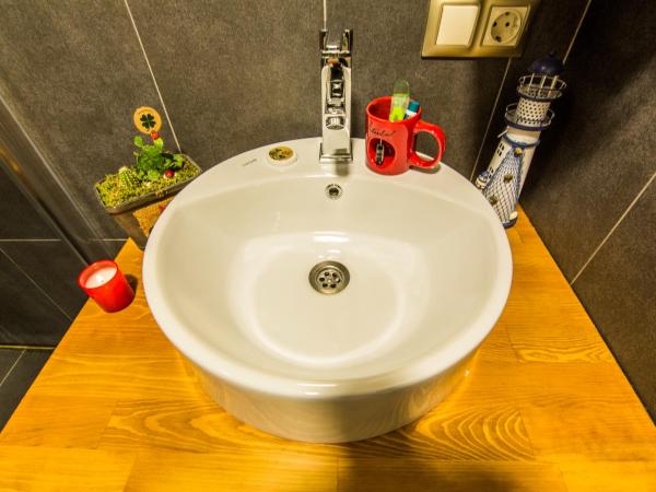 Kuzen Otel : photo 6 de la chambre chambre double ou lits jumeaux confort