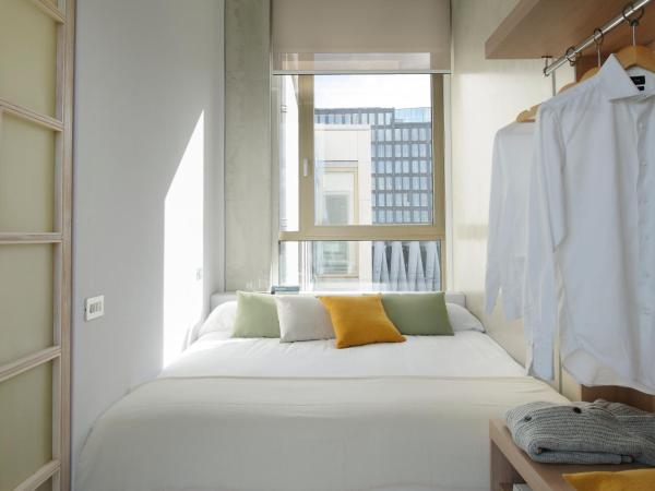 Eric Vökel Boutique Apartments - Amsterdam Suites : photo 8 de la chambre appartement 3 chambres avec vue sur la rivière