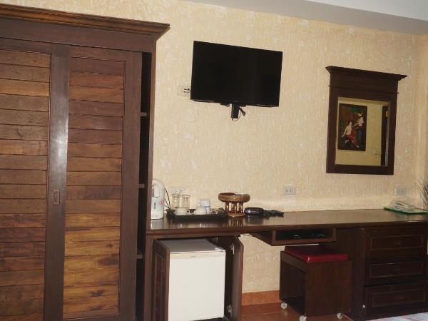 Queen Victoria Inn : photo 2 de la chambre chambre lit king-size deluxe