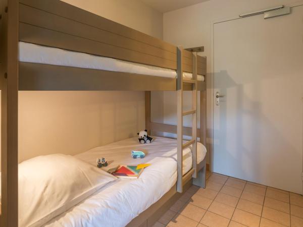 Résidence Pierre & Vacances L'Archipel : photo 7 de la chambre appartement 2 chambres avec terrasse ou balcon (7 personnes)