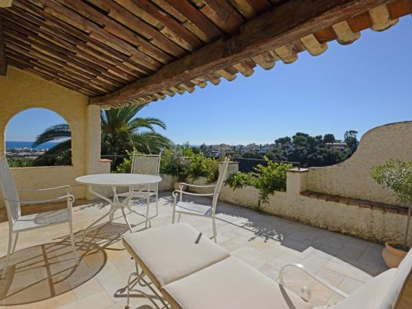 Château Le Cagnard : photo 2 de la chambre suite avec terrasse 