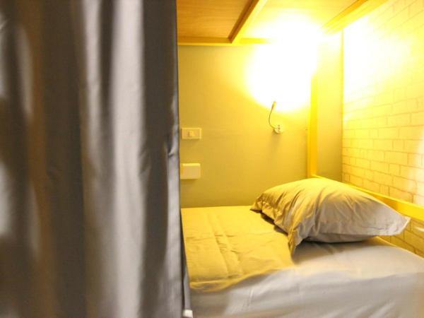 The Moon Hostel Huahin : photo 7 de la chambre lit superposé dans dortoir pour femmes 