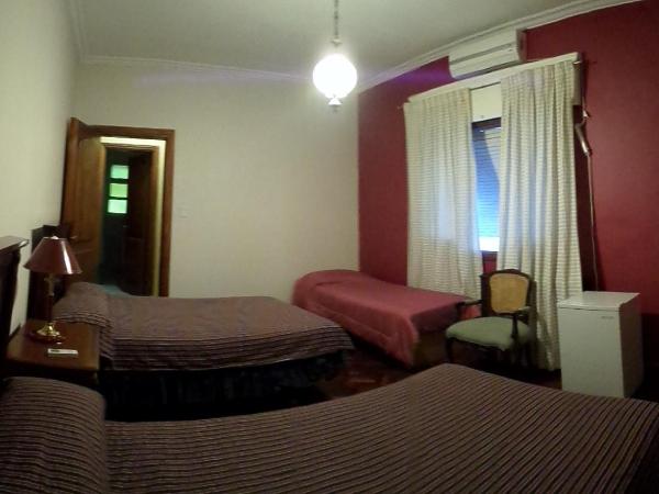 Alojarse en Mendoza B&B : photo 3 de la chambre chambre lits jumeaux avec salle de bains commune