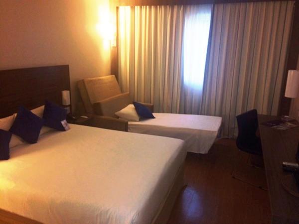 Novotel Manaus : photo 10 de la chambre chambre double supérieure avec canapé