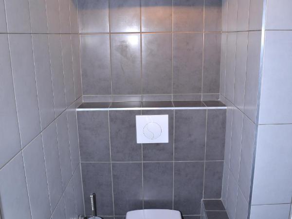 Hôtel Le Square : photo 6 de la chambre chambre familiale (2 adultes + 1 enfant)