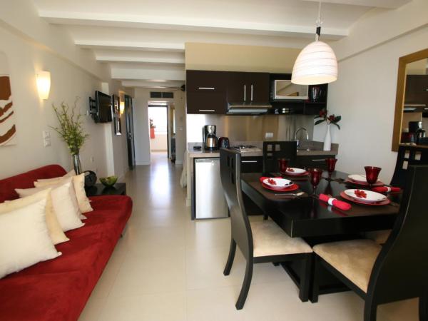 Las Flores Beach Resort : photo 3 de la chambre suite junior avec kitchenette - vue mer