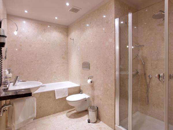 Absolutum Wellness Hotel : photo 6 de la chambre chambre double deluxe
