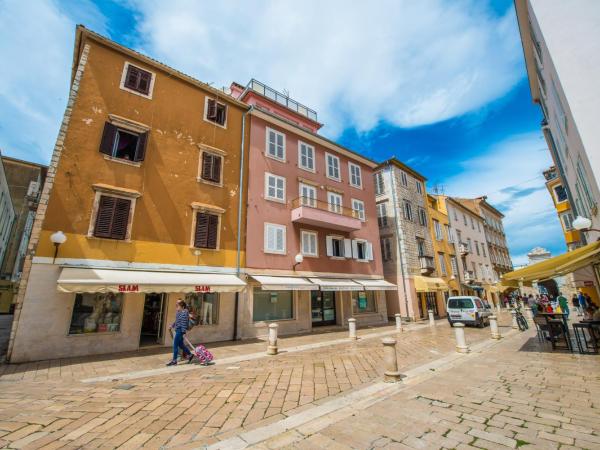 Accommodation Piazzetta Marina : photo 1 de la chambre chambre double deluxe