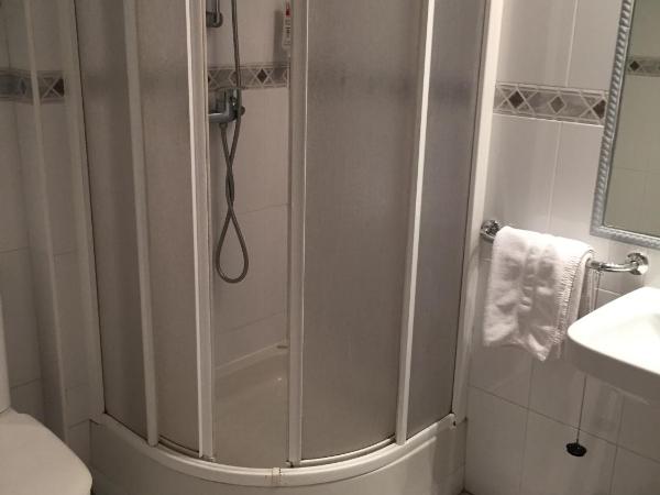 Hotel Madrid Río : photo 3 de la chambre chambre triple