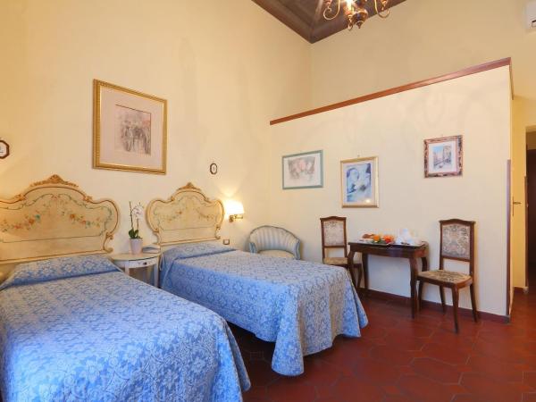 Hotel Villa Liana : photo 7 de la chambre chambre triple