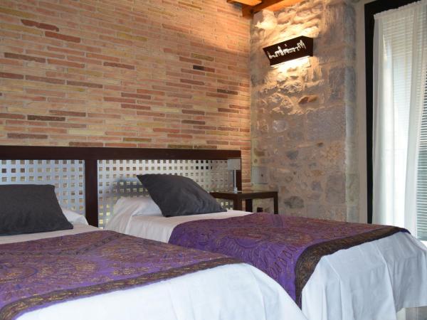 Hotel Històric : photo 3 de la chambre chambre lits jumeaux