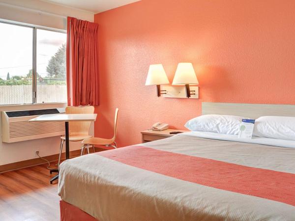 Motel 6-Portland, OR - Central : photo 4 de la chambre chambre lit queen-size