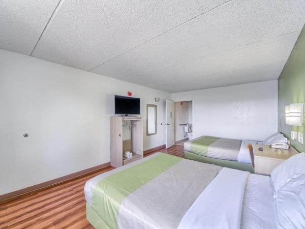 Motel 6-San Antonio, TX - Northwest Medical Center : photo 10 de la chambre chambre deluxe avec 2 lits queen-size