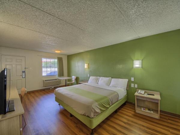 Motel 6-San Antonio, TX - Northwest Medical Center : photo 9 de la chambre chambre lit queen-size