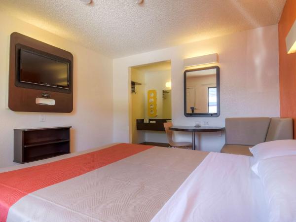 Park Inn by Radisson, Las Vegas I-15 : photo 8 de la chambre chambre lit king-size - non-fumeurs