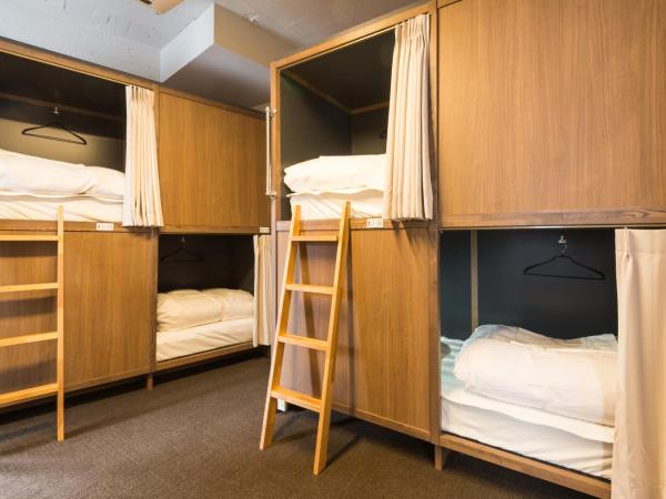 Tokyo Guest House Itabashi-juku : photo 1 de la chambre lits superposés dans dortoir pour femmes de 6 lits